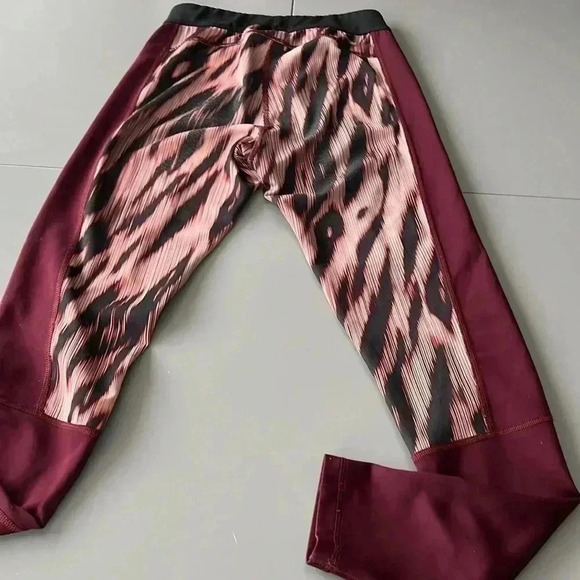 [S]Adidas Burgundy animal Print Techfit WMN Run Legging Long  Tight - Picture 9 of 13